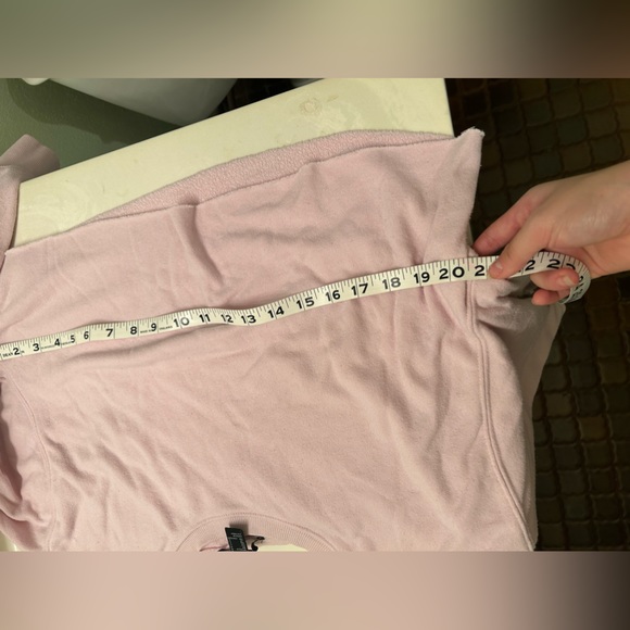 Forever 21 Large Cropped Sweater - Picture 4 of 5